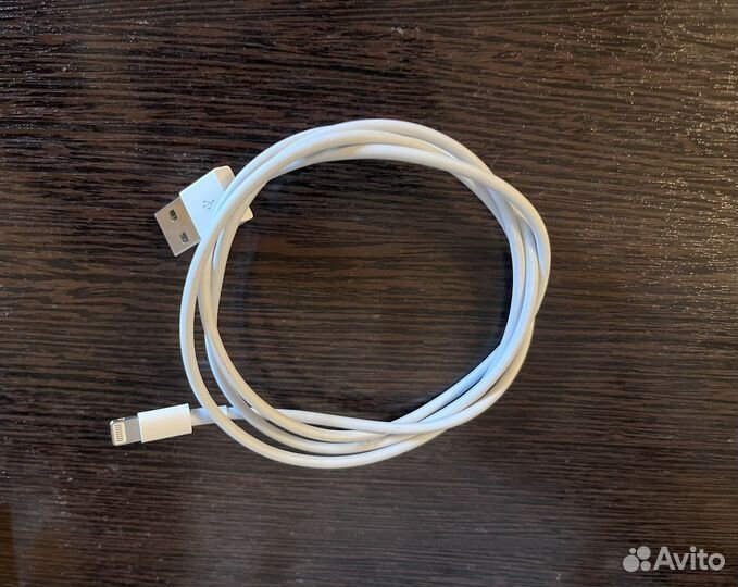 Шнур на iPhone