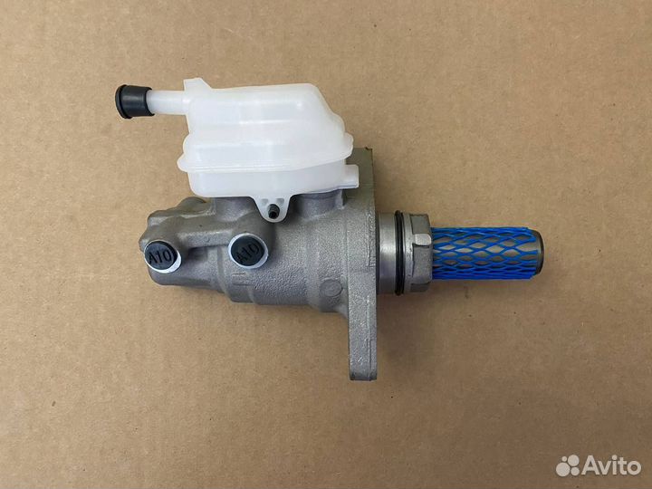 Главный торм/цил.Lexus RX300/330/350 Harrier MCU30