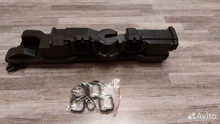 Клапаная крышка мембрана Opel Insignia 1.6 sidi