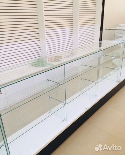 Торговые витрины с подсветкой на заказ