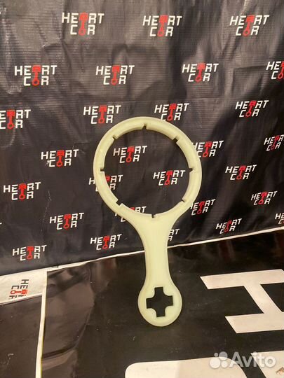 Ключ сьемник для остойник сепаратора колба d65