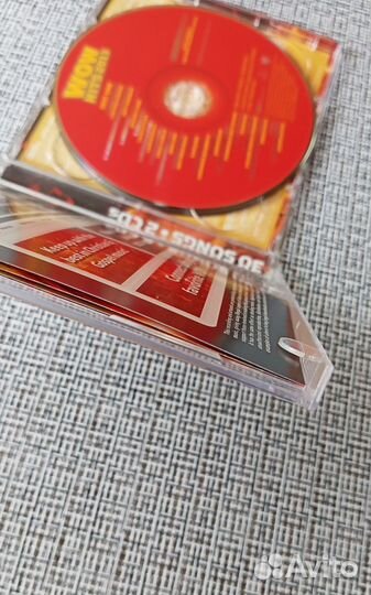 2CD WOW Hits 2013 (US 2013)