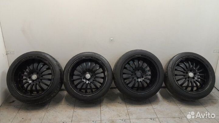 Комплект колес cosmic venerdi hereborrani WK-1 R18