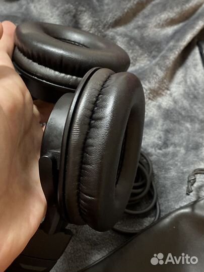 Наушники Audio Technica M40x