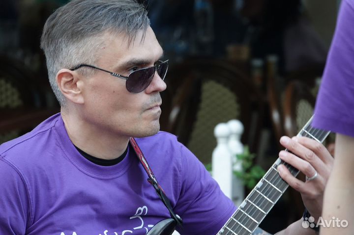 Уроки игры на гитаре Школа музыки Music Club