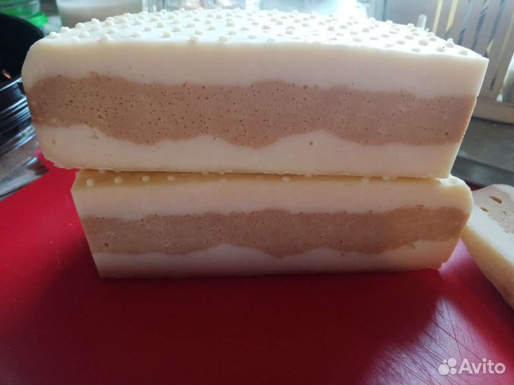 Молочные продукты из деревни (сыр, молоко, творог)