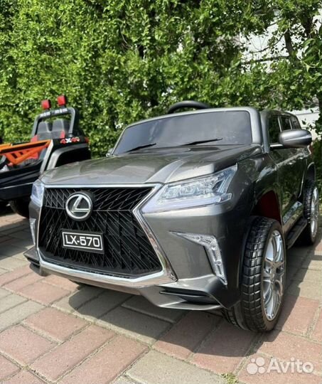 Электромобиль Lexus 570