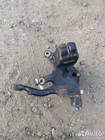 Поворотный левый кулак бмв 7 е83 bmw 7 e83