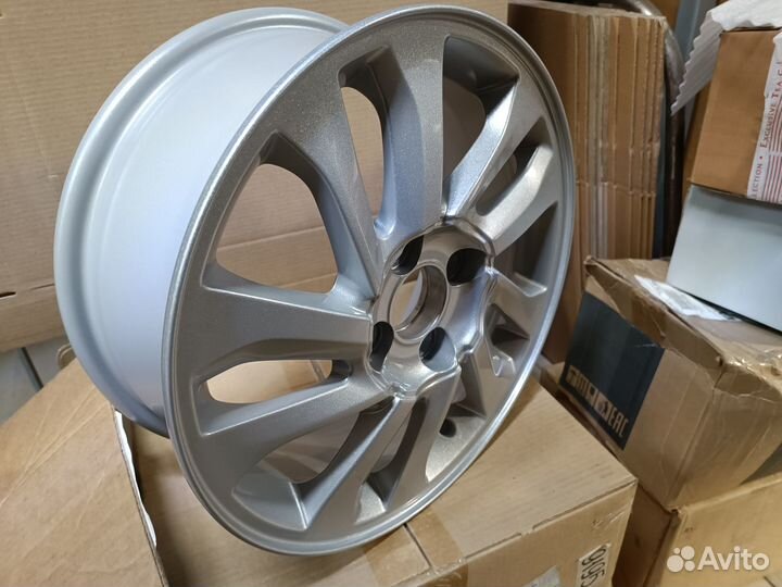 Диск колесный R15 LADA Vesta 