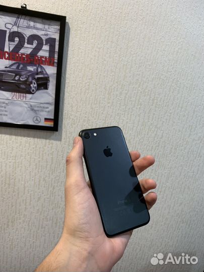 iPhone 7, 32 ГБ