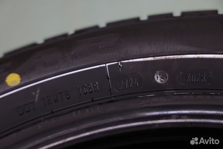 Goodyear UltraGrip Cross 245/50 R20