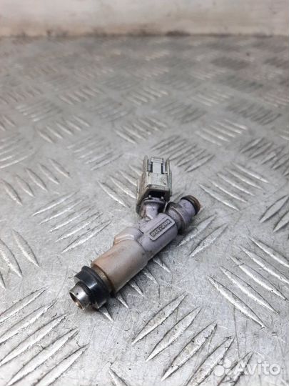 Форсунка Lexus Is200 седан 2.0 1GFE 2004