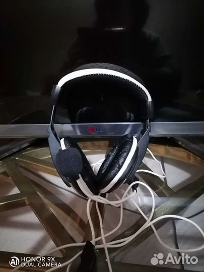 Наушники с микрофоном