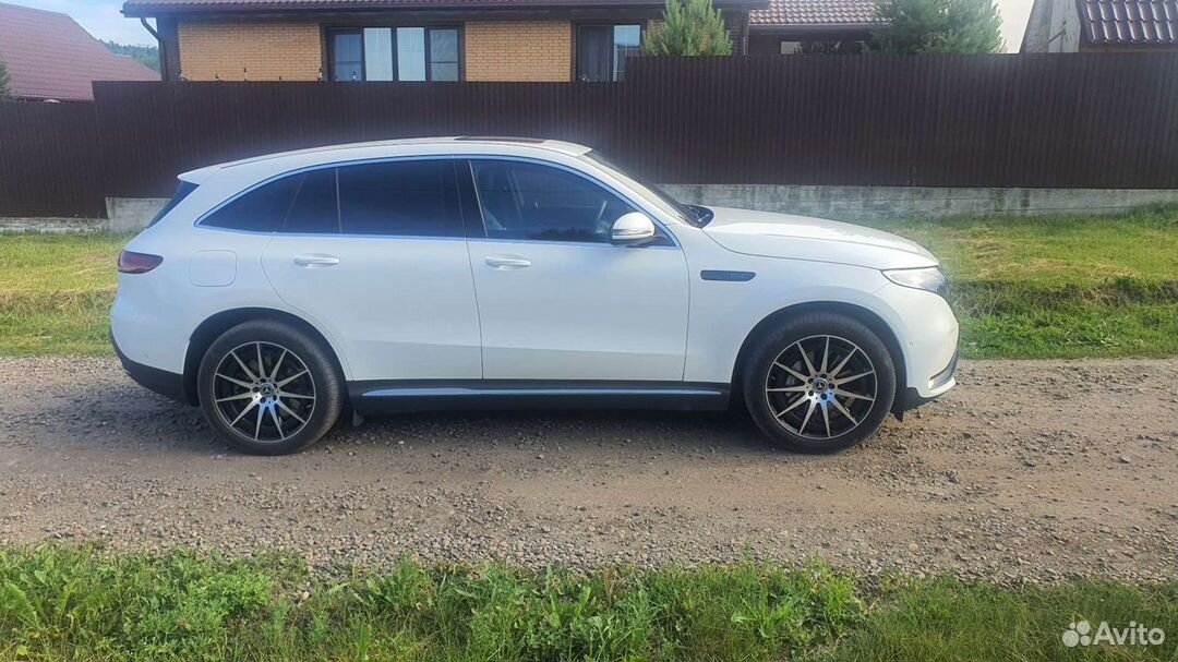 Mercedes-Benz EQC AT, 2020, 50 000 км