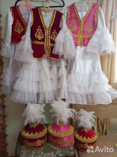 Казахские костюмы на девочек