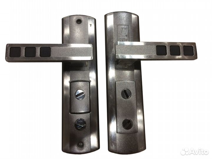 Дверные ручки на китайскую дверь