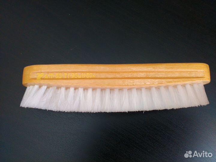 Щетка для одежды новая