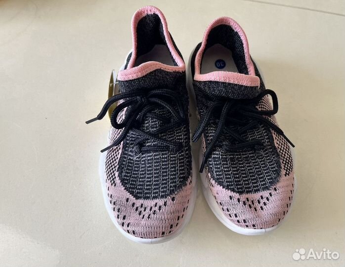 Кроссовки для девочки 29