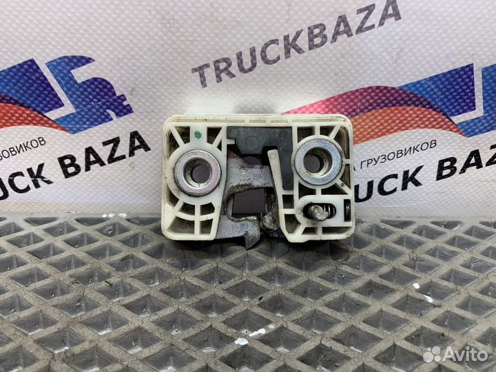 Замок двери наружный левый