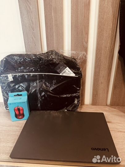 Ноутбук Lenovo I3/8gb/SSD