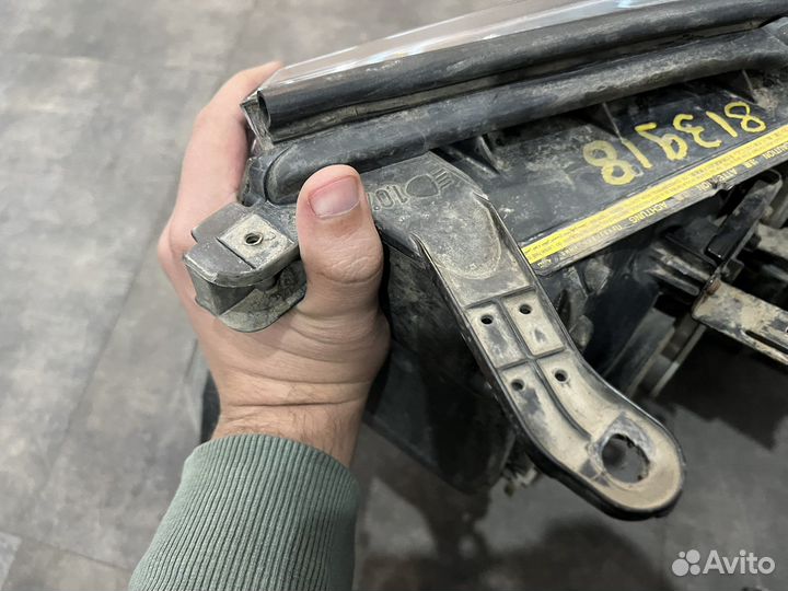 Фара передняя Brownstone land cruiser 200