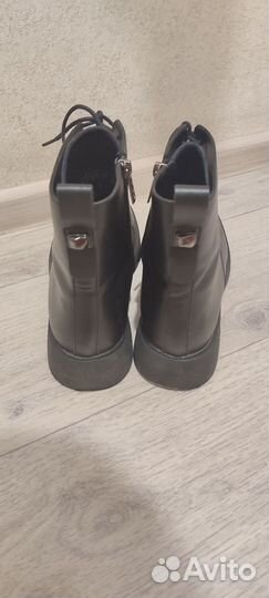 Ботинки женские