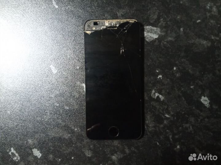 Запчасти на айфон SE 2016 (серый)