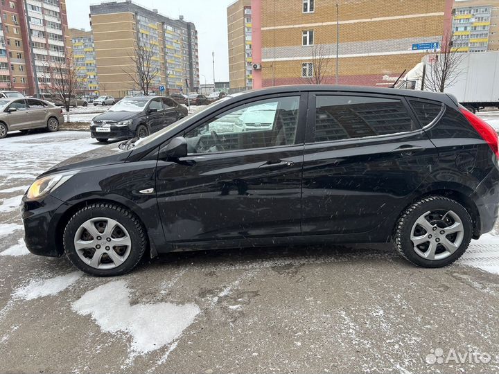 Hyundai Solaris 1.4 AT, 2011, 191 000 км