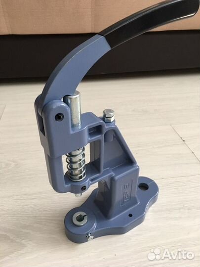 Кнопки на одежду