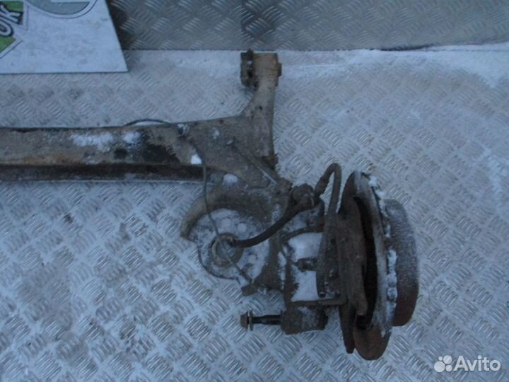 Задняя балка Toyota Yaris 2004г Рест