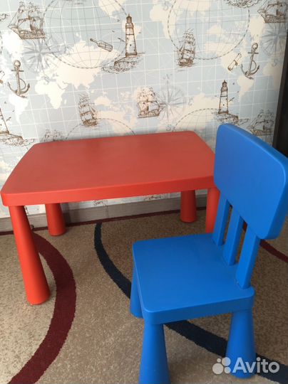 Детский стол и стул IKEA