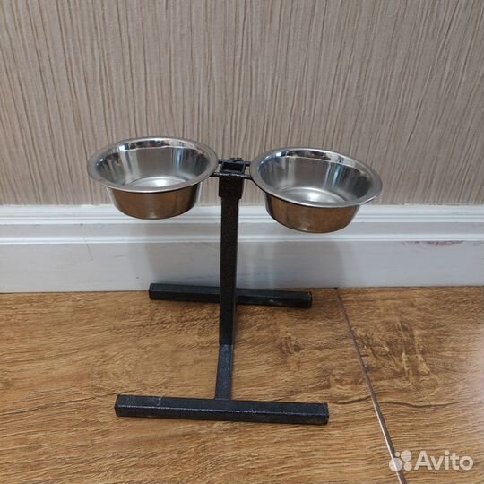 Миска для животных на подставке
