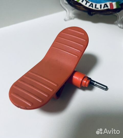 Лапка тормоза Stokke