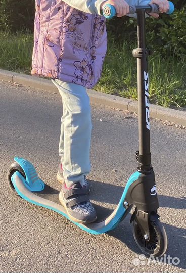 Самокат детский со светящимися колесами