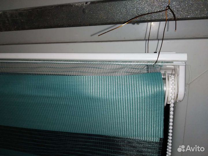 Рулонная штора днь-ночь