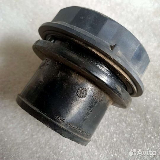 Патрубок выхлопной с гайкой на гидроцикл BRP