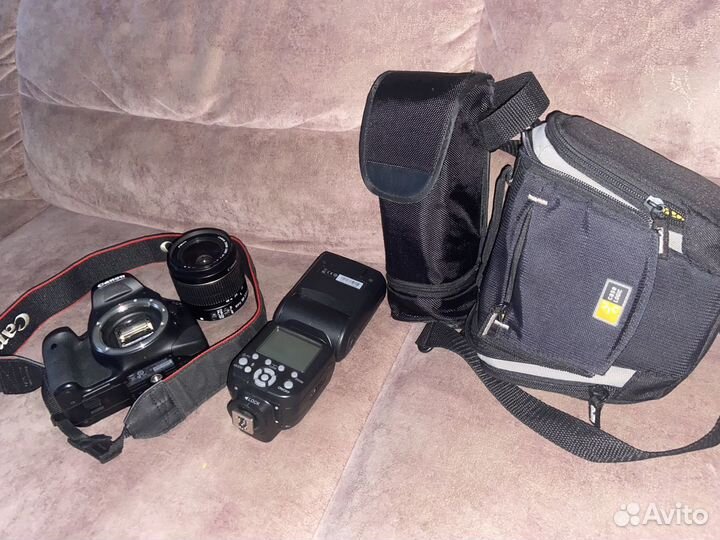 Зеркальный фотоаппарат