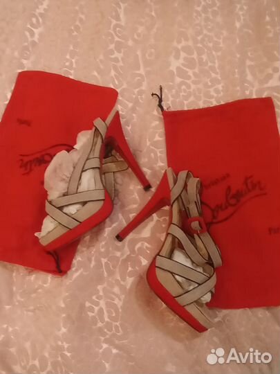Босоножки женские 38 размер новые
