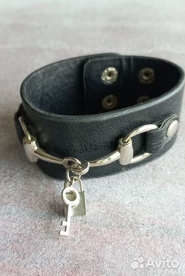 Кожаный браслет