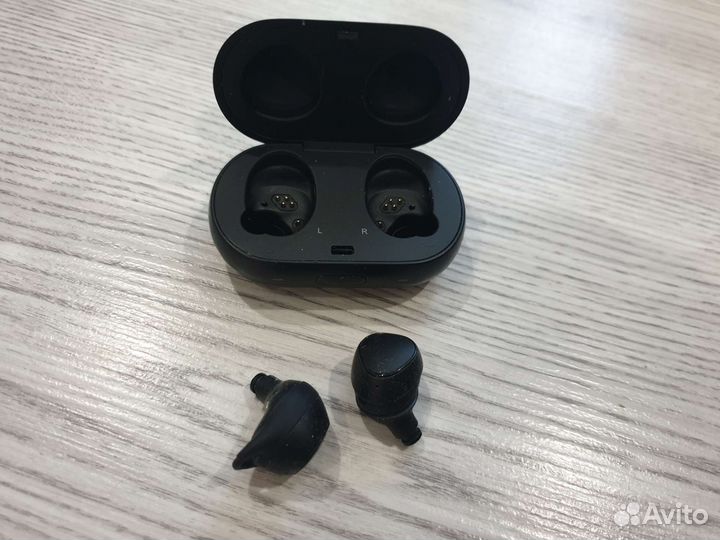Беспроводные наушники samsung gear iconx