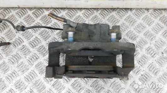 Суппорт тормозной передний правый mercedes benz R