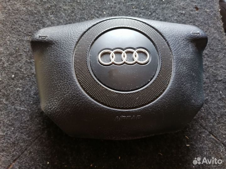 Подушка безопастности audi