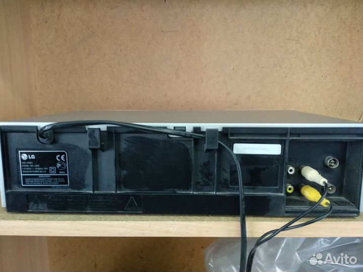 Видео магнитофон LG