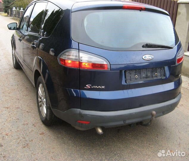 Ford S-MAX 2010 г по запчастям