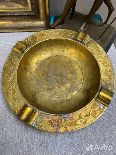 Старинная пепельница латунь Европа Италия