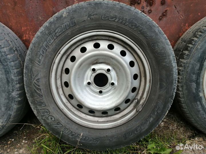 Диски штампы R16 на рено дастер в отл состоянии