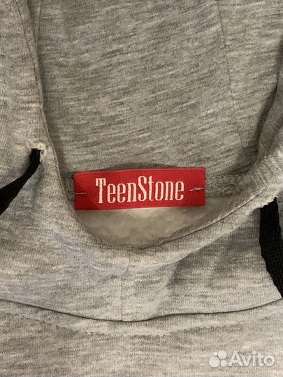 Толстовка теплая с капюшоном