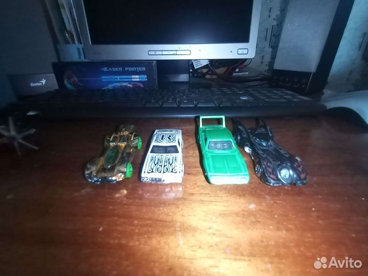 Машинки hot wheels
