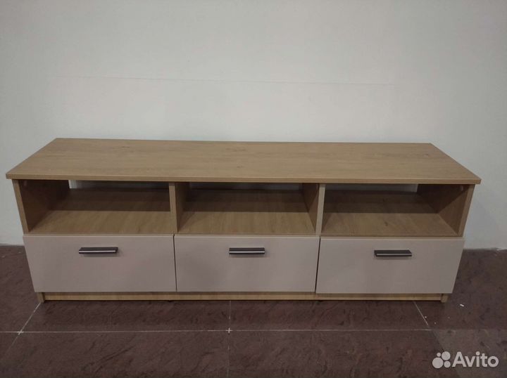 Тумба под телевизор