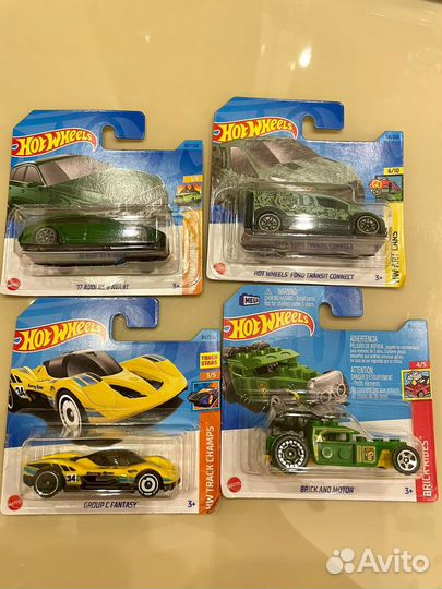 Машинки базовые hot wheels